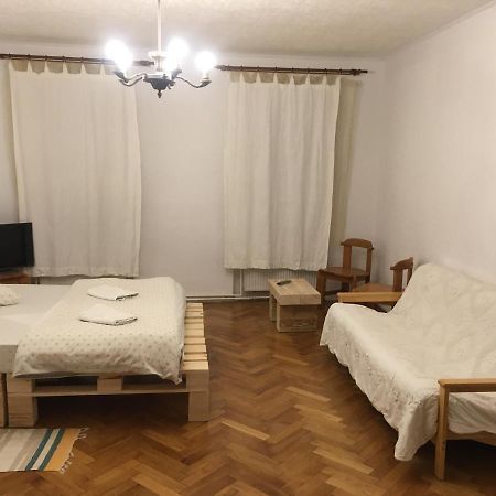 Central Brasov Apartment Екстериор снимка