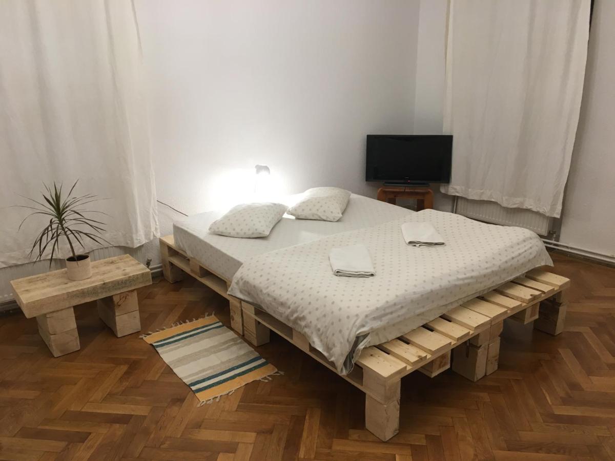 Central Brasov Apartment Екстериор снимка